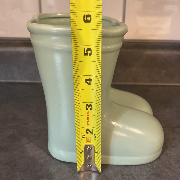 COPY - Target BP Ceramic Boot Vase - Picture 3 of 4